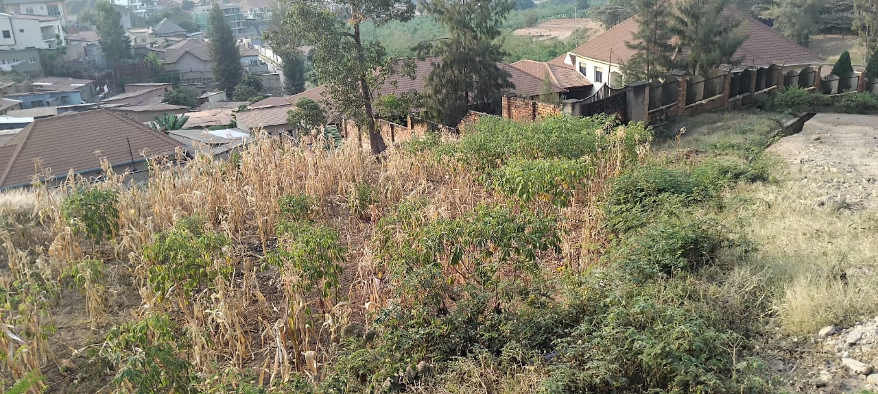 IKIBANZA CYIZA CYA R4 I GISHUSHU – 1750 SQM HAFI Y'URUGO APARTMENT