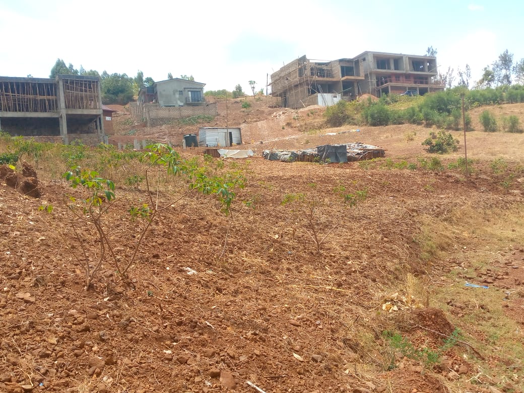 Ikibanza cya 380 m² Kigurishwa i Rebero ahantu heza ho kubaka no gushora imari