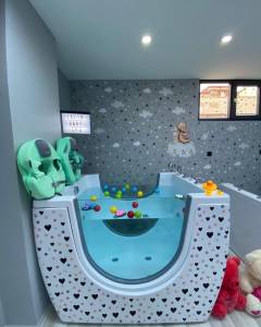 Bebek jakuzi modeli