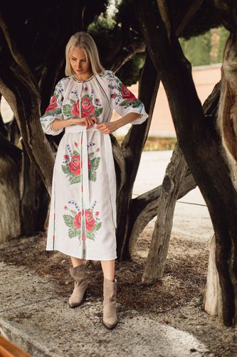 Vestido Tradicional Rosas