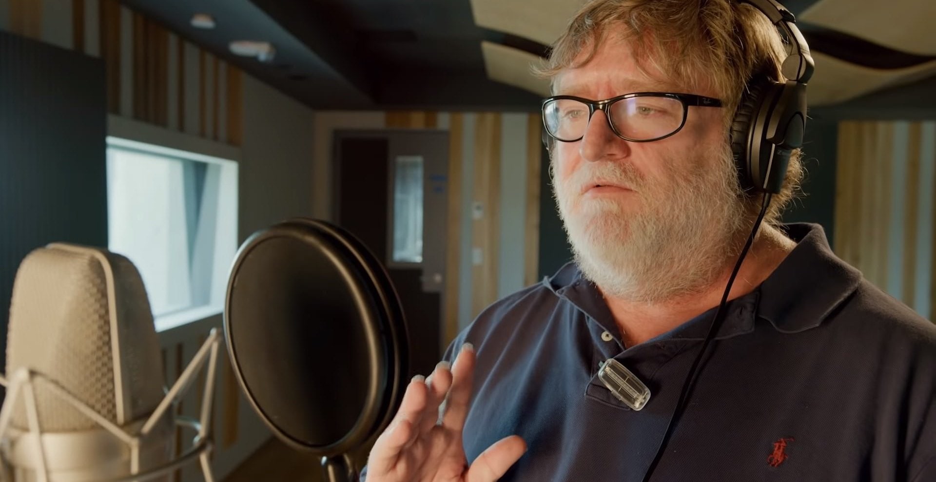 Гейб Ньюэлл пять месяцев распевал горловое пение в офисе Valve