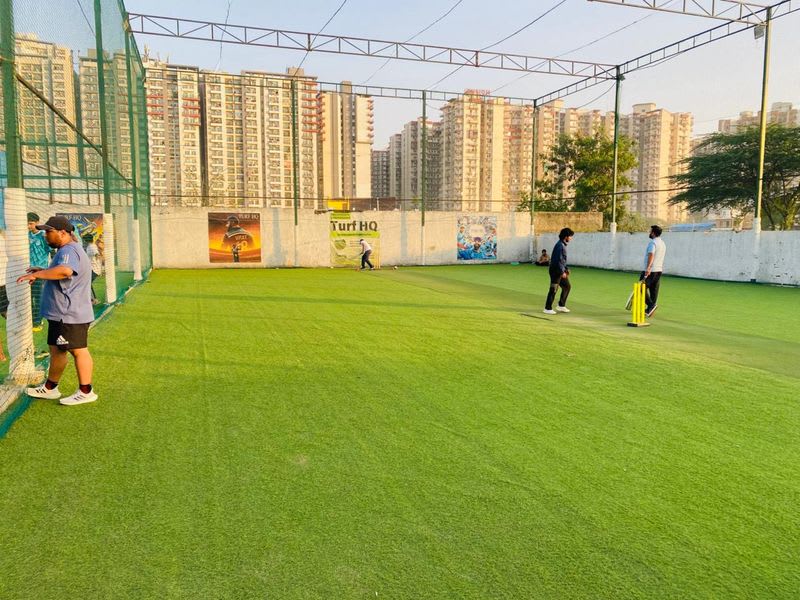 Turf HQ in greater noida