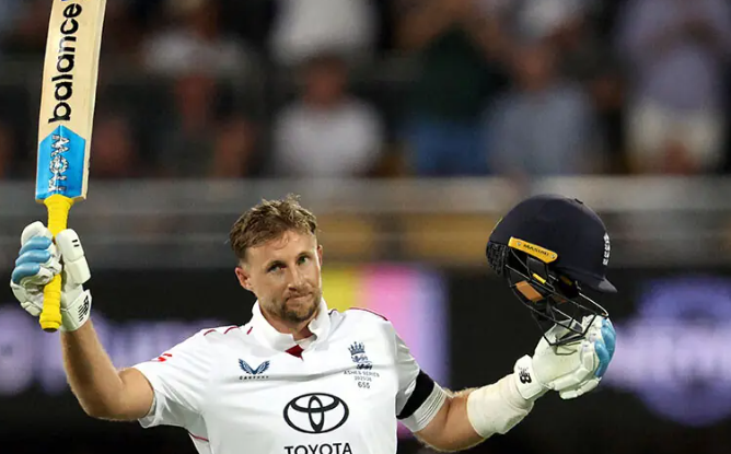 Root’s superb first ton in Australia guides England to 325-9 in second Ashes Test