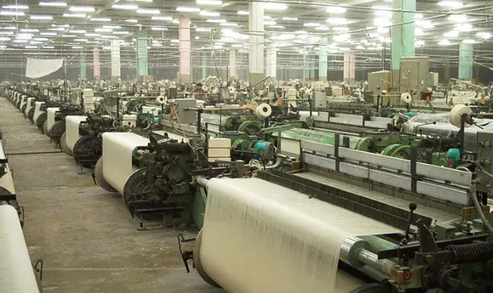 Pakistan’s Textile Industry Faces Major Crisis as Production and Exports Decline