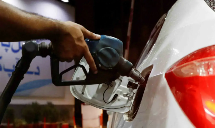 Petroleum prices likely to see up to Rs12 per litre dip