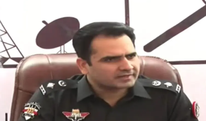Karachi Police Arrest 8 Suspects Linked to Extortion Network in Raid at Sunni Tehreek Chief’s Residence