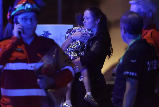 10 Killed in Australia Shooting at Bondi Beach During Jewish Holiday, Two Suspects in Custody