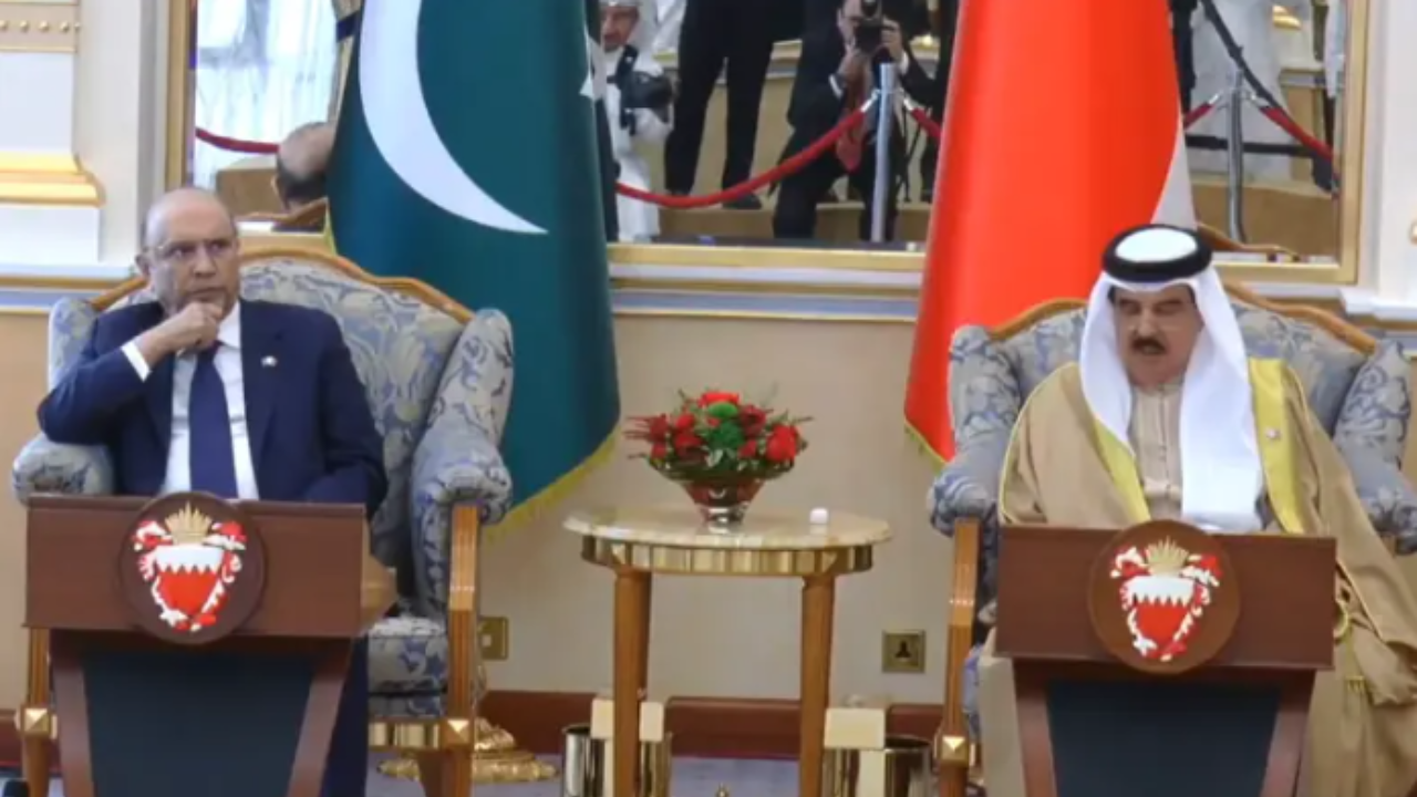 President Zardari Meets Bahrain King in Manama: Defence Cooperation and Regional Issues Discussed
