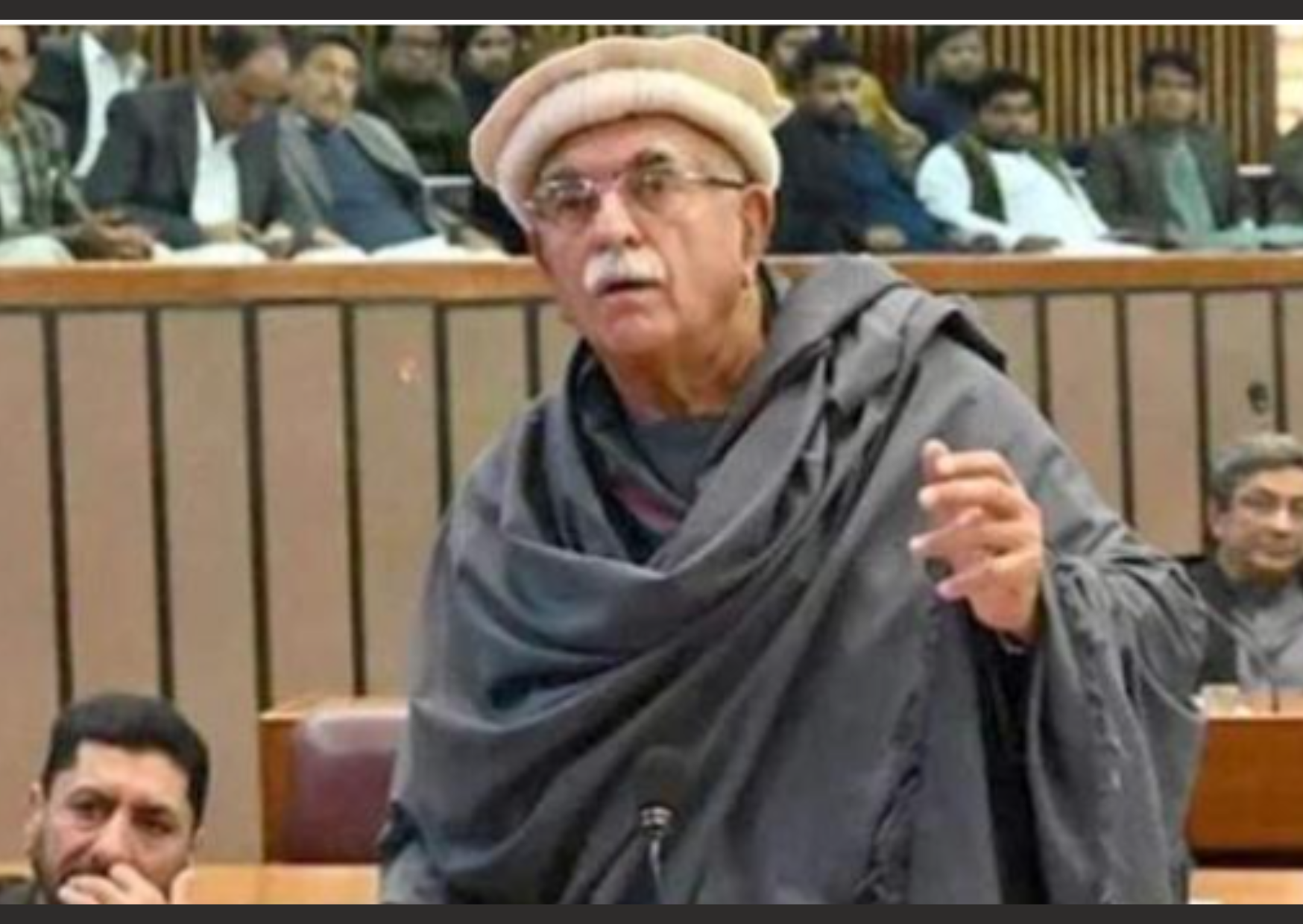 We Want a Democratic ‘New Pakistan’: Achakzai Tells Lawyers in Karachi