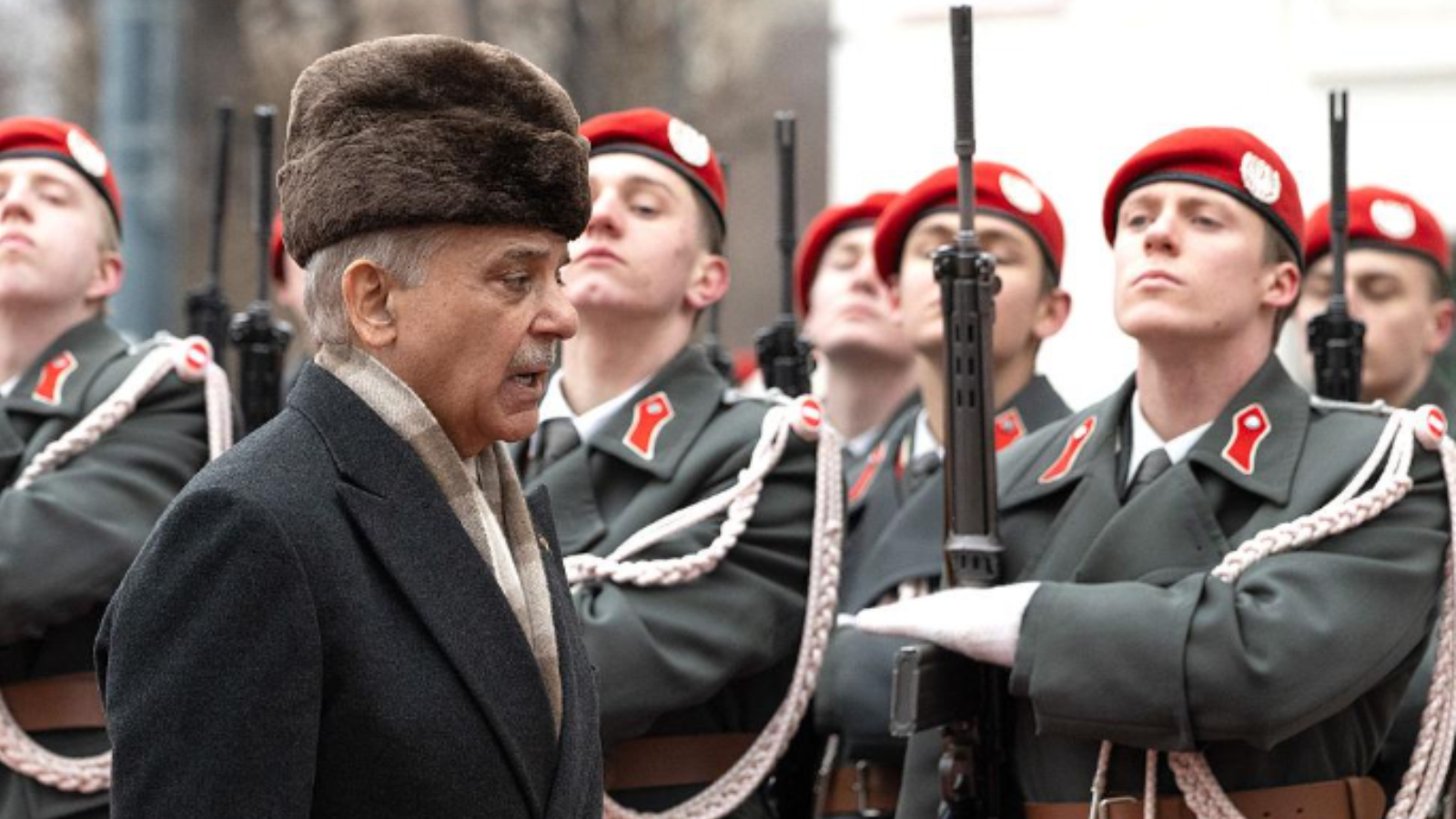 Shehbaz Sharif Receives Guard of Honour in Vienna as Pakistan Deepens Austria Ties - Image 3
