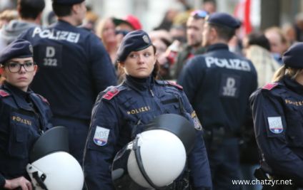 Austria Converts Adolf Hitler's Birthplace Into Police Station in Symbolic Stand Against Extremism | ChatZyr - Image 5