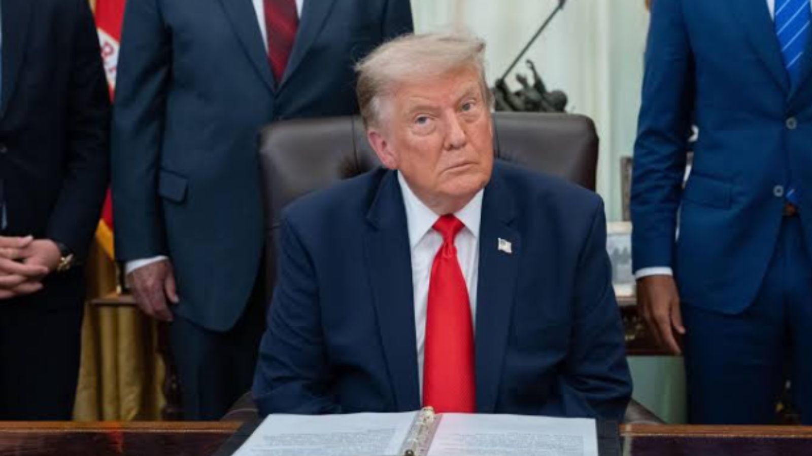 Trump Warns Iran to Reopen Strait of Hormuz or Face 'Very Hard' Response