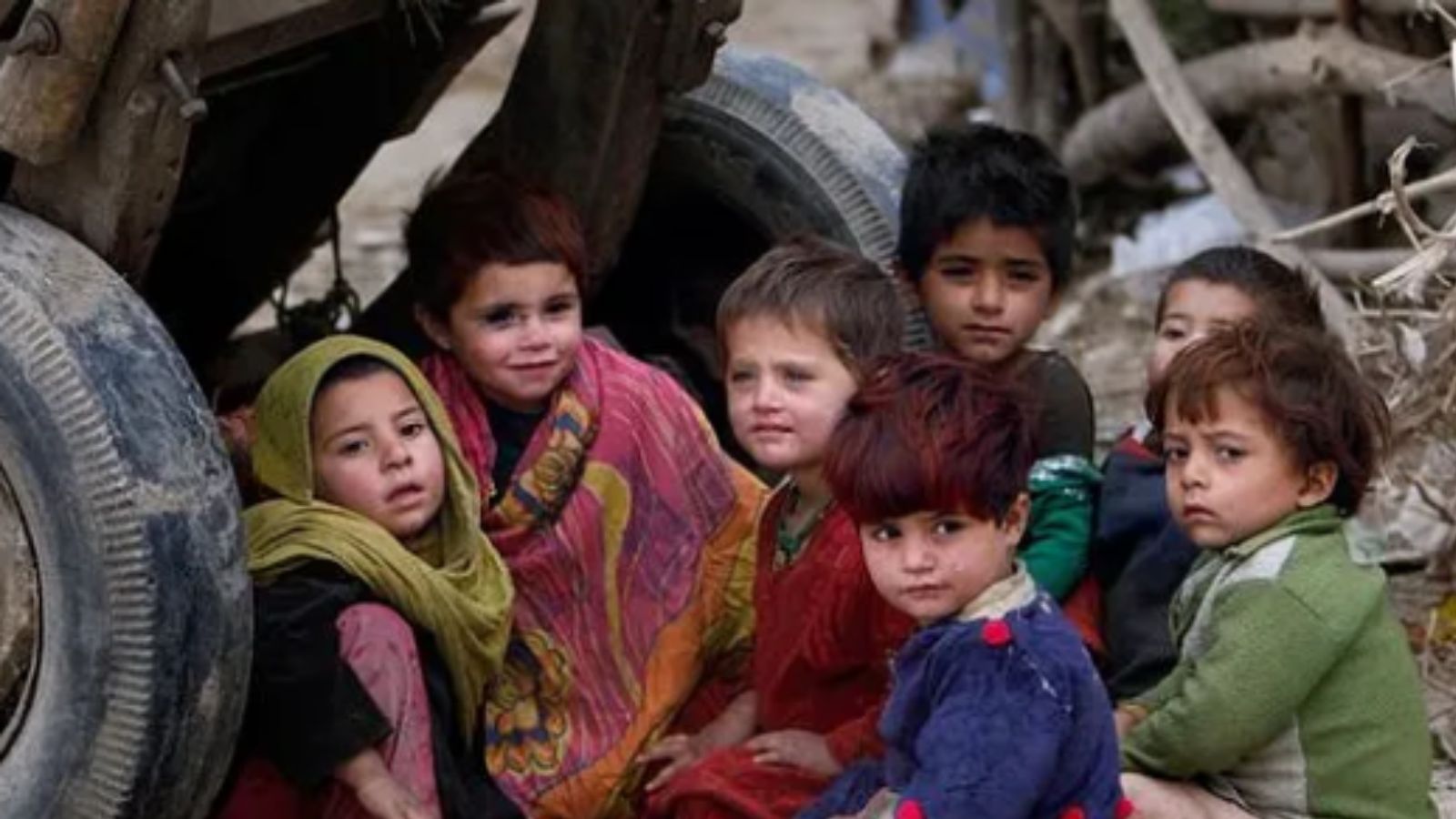 Pakistan Accounts for 48% of MENAAP’s Extreme Poor, World Bank Says | ChatZyr