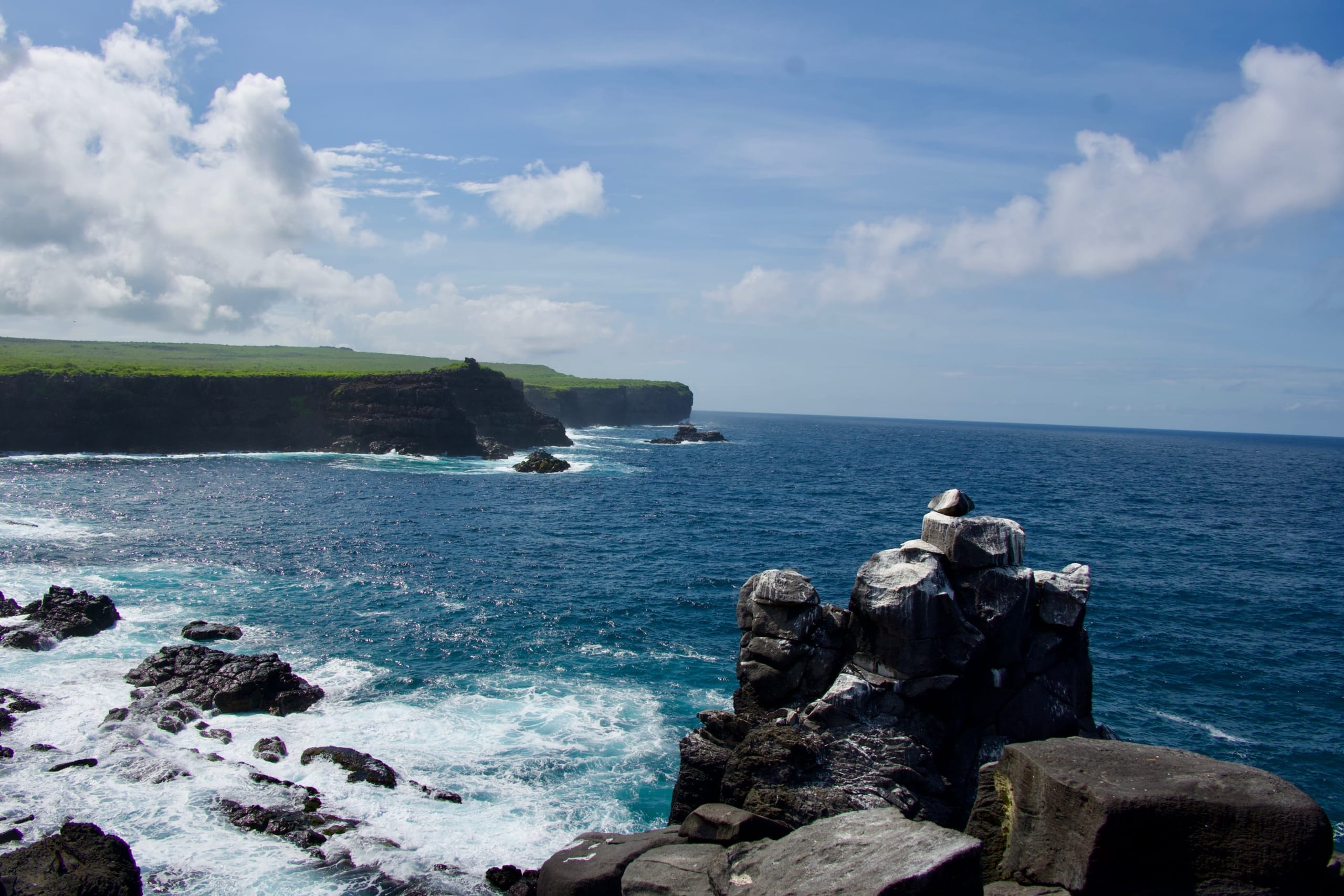 Rocky coastal cliffs in the Galápagos