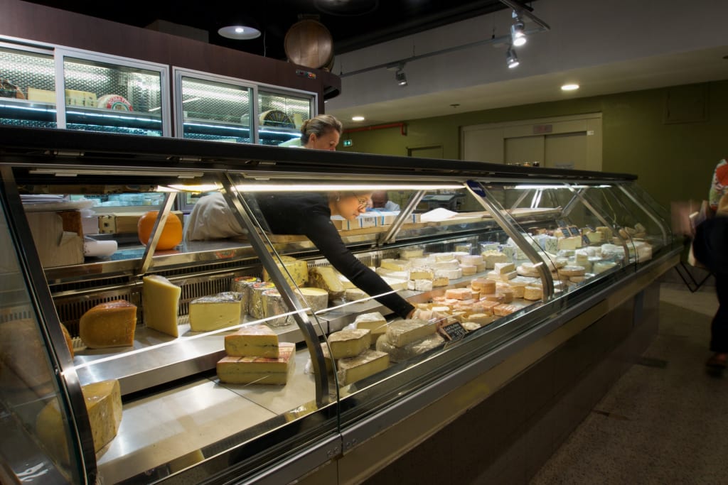 Food tasting during a Paris by Mouth tour