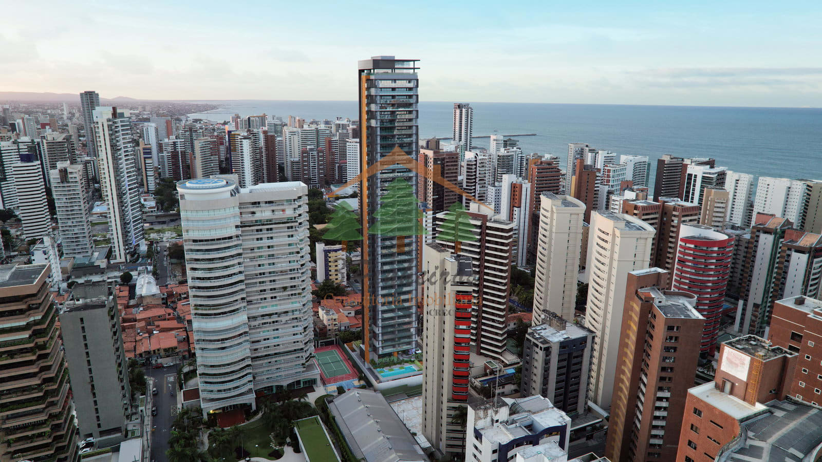 Altana apartamento de Luxo ,4 Quartos Meireles,Rooftop e lazer completo