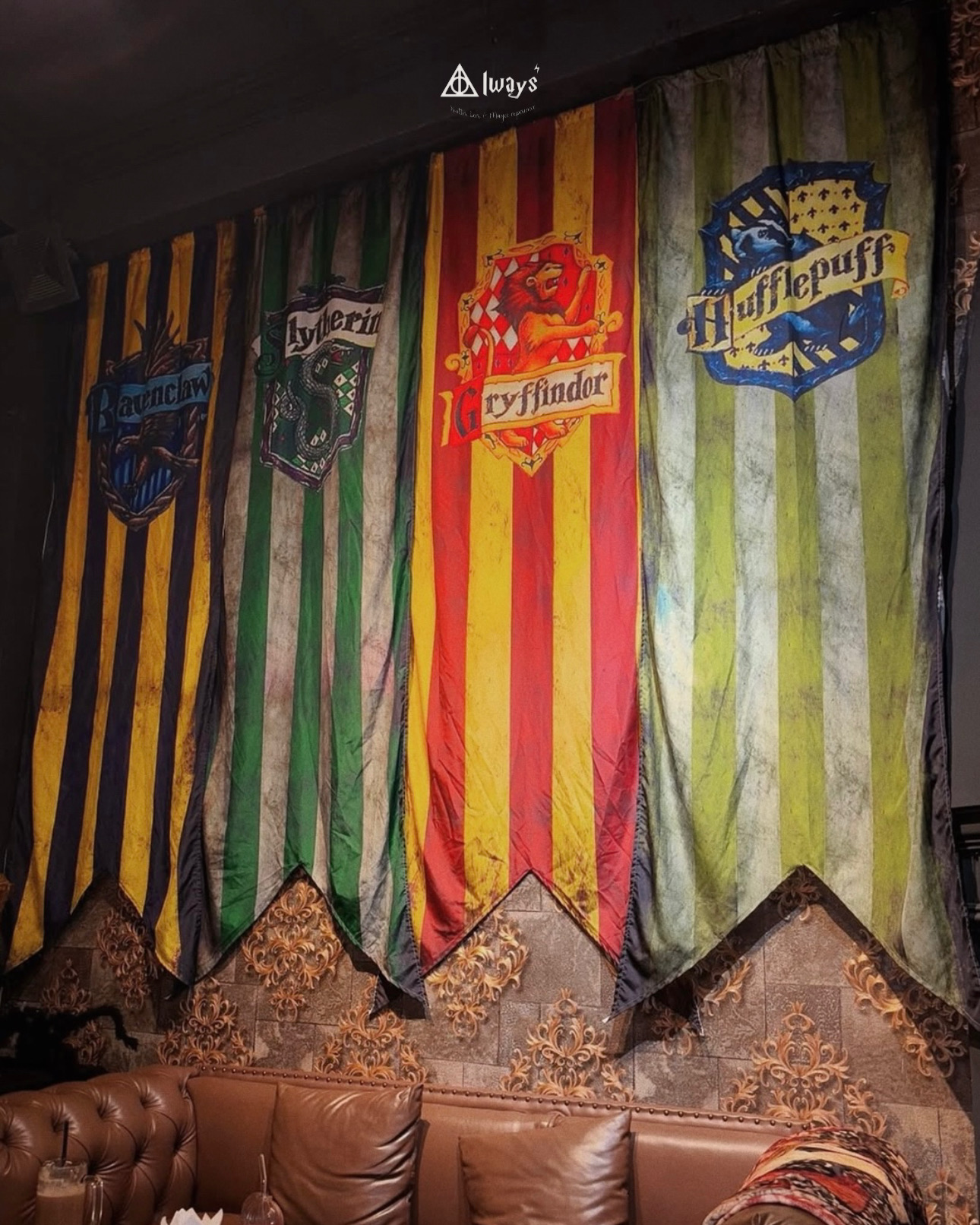 Cờ 4 Nhà Hogwarts