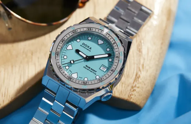 Back to the '80s: Doxa Introduces the Sub 600T (With Hands