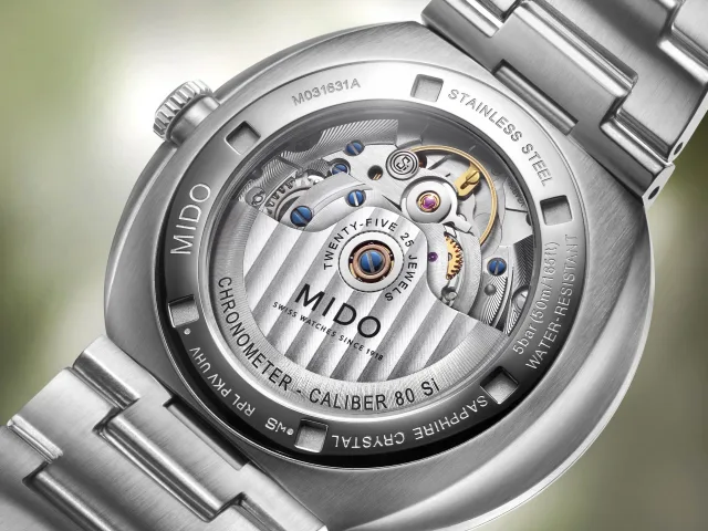 Mido Unveils the Commander Icône with Green Dial and Integrated