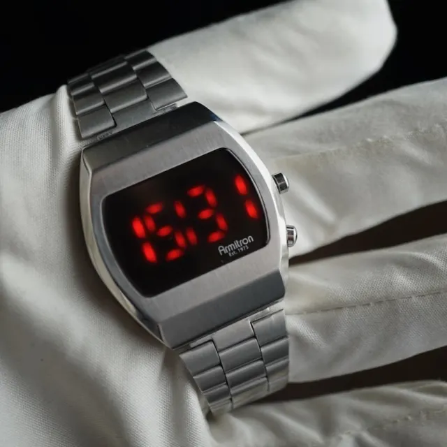 Retro Cool, Old School: Meet the Armitron Griffy | WatchTime