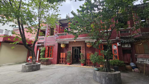 Khanh Van Nam Vien Taoist temple
