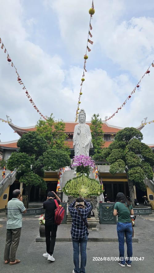 Vinh Nghiem Temple (永厳寺)