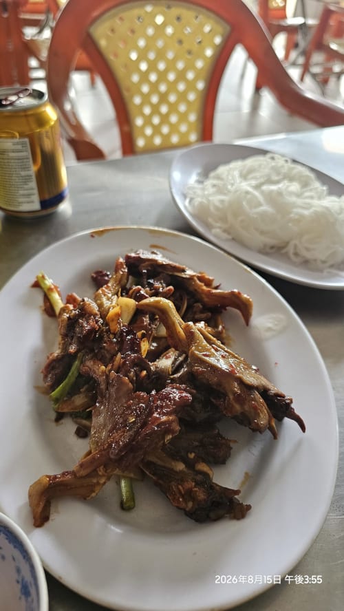 Ý Vịt Quán Quận 2