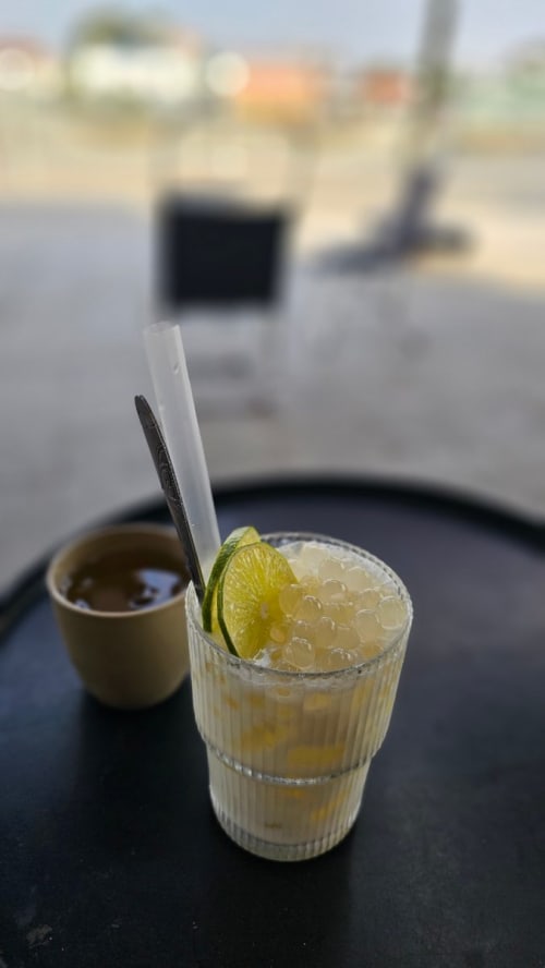 La-man Riverside Café