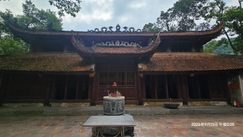 Soc Son Temple