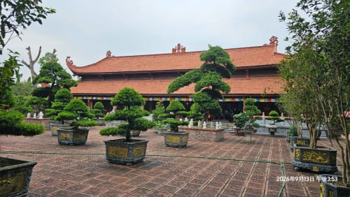 5Q32 J4Q Trung Hau Pagoda