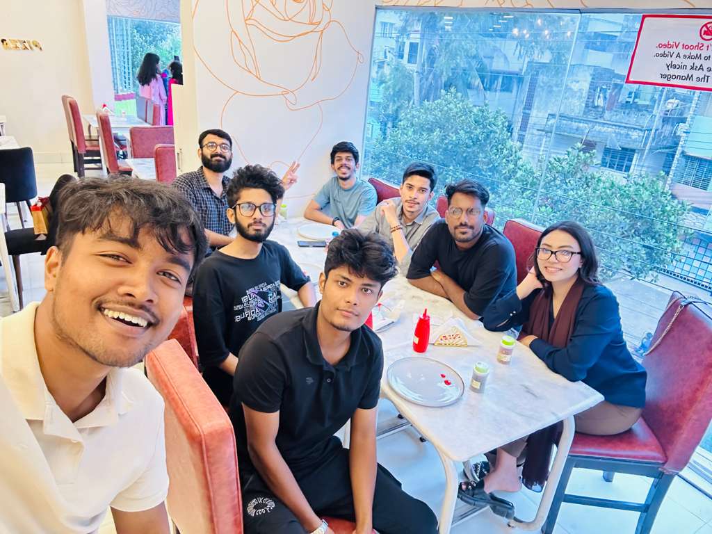 UNIES Team working