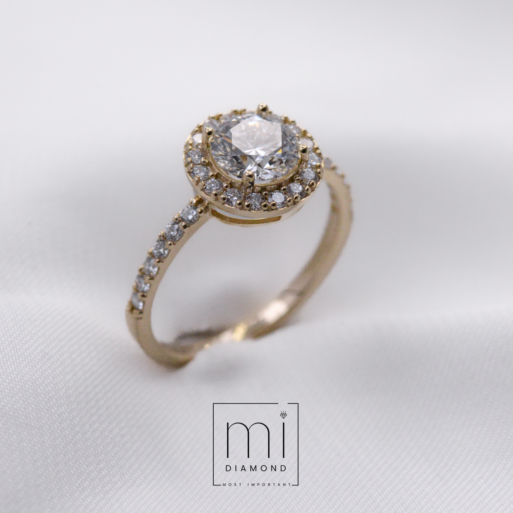 1.49 Carat E color Round Vs1  IGI Sertifikalı Oval Lab. Pırlanta