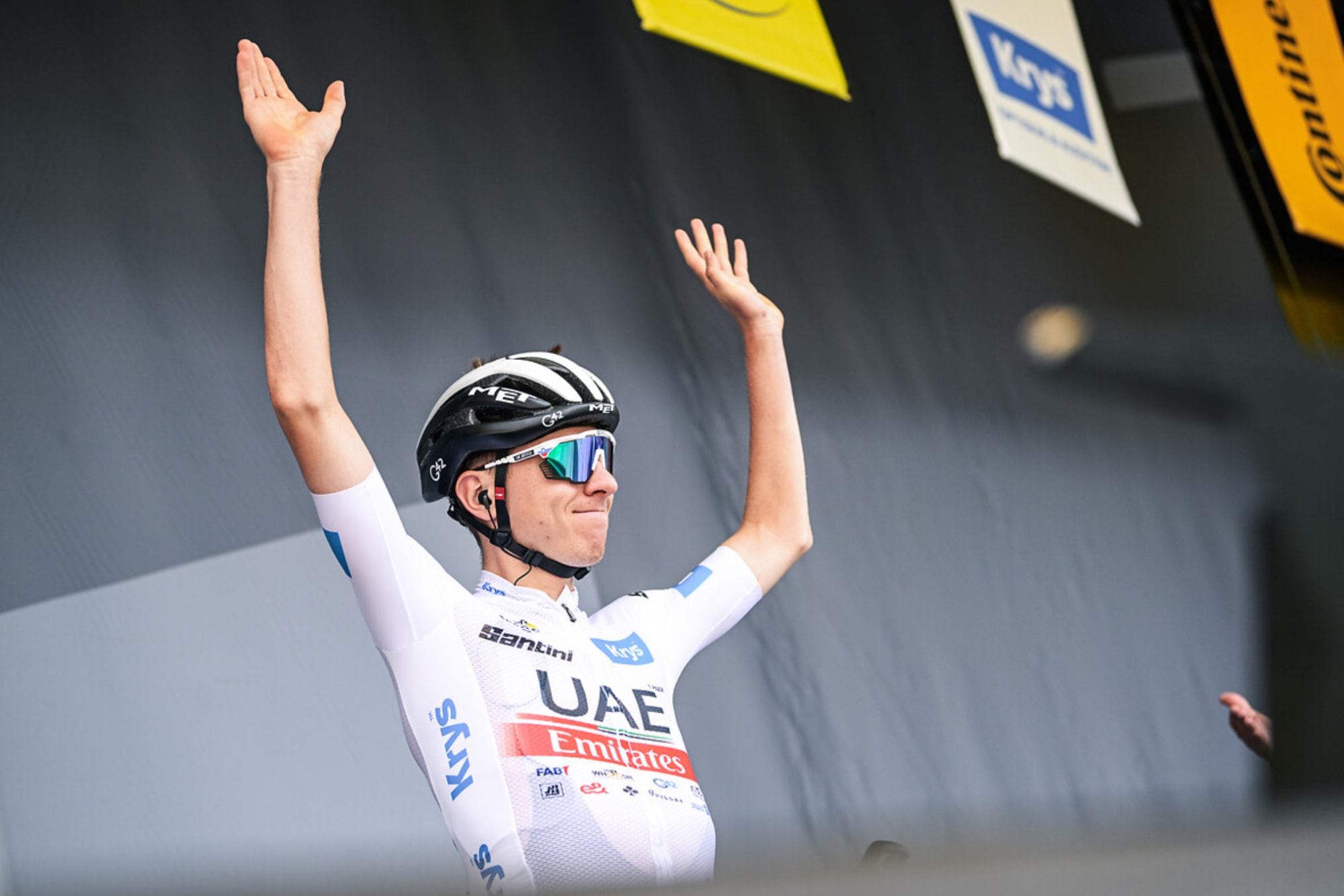 What is the white jersey in cycling? (or Tour de France)