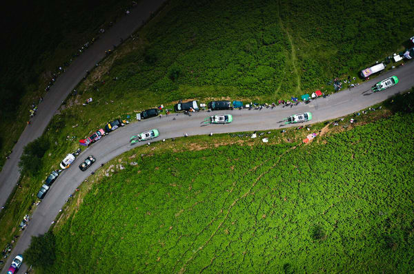 What's a barrage in cycling?