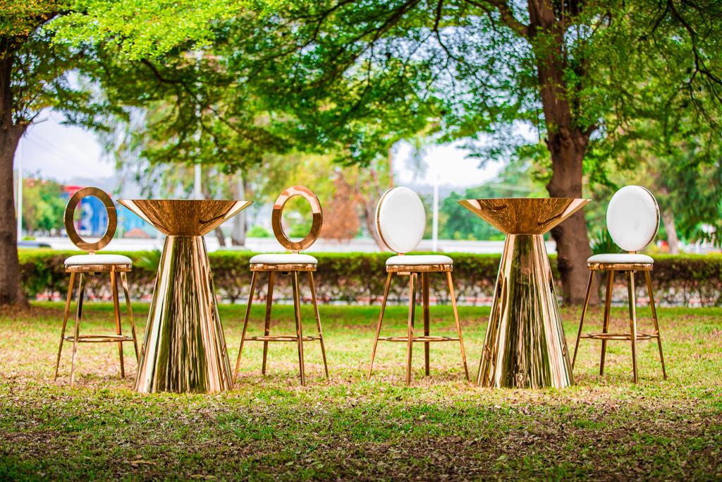 vip cocktail table with chairs