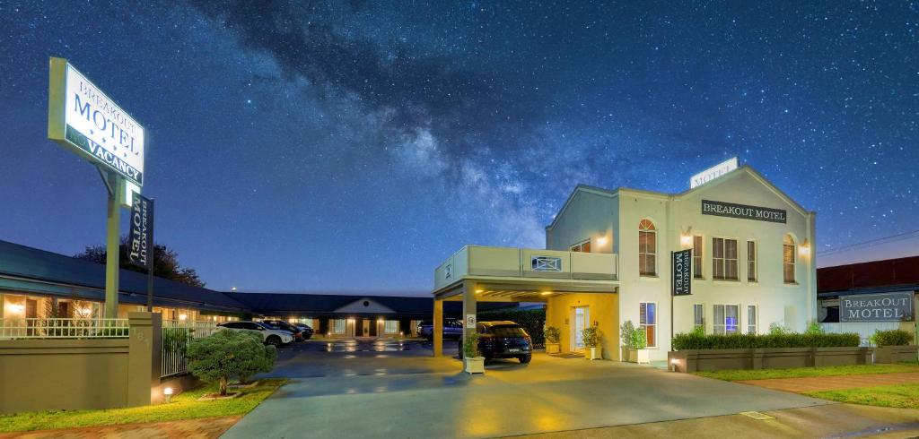 Breakout Motor Inn 