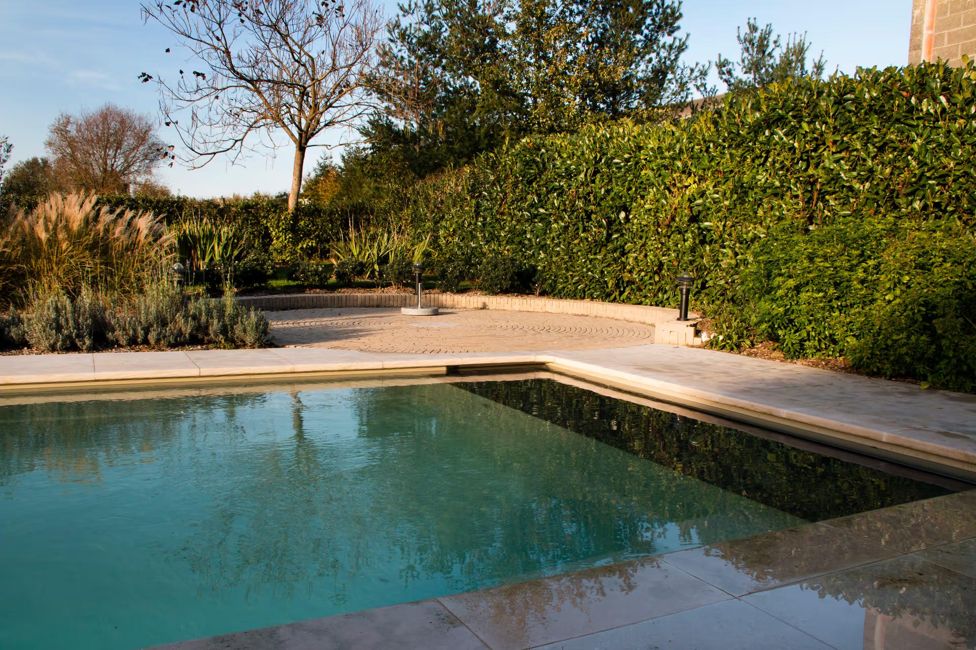 Swimming pool image 3