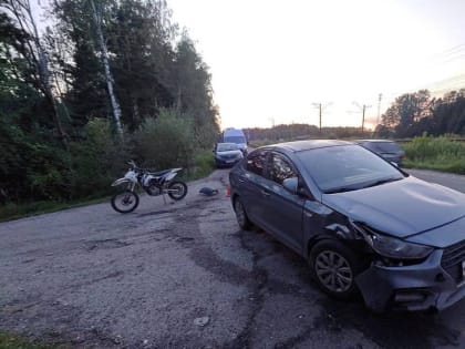 ДТП под Давыдово: мотоциклист врезался в Hyundai