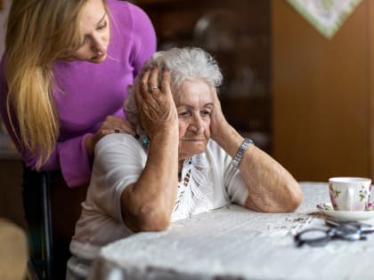Врач призвал отказаться от телефонов и искать людей с деменцией