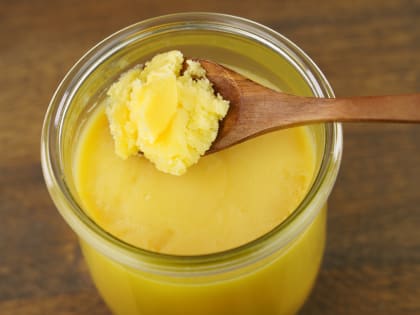 Диетолог Белева: Топленое масло и чеснок в сезон простуд помогут организму