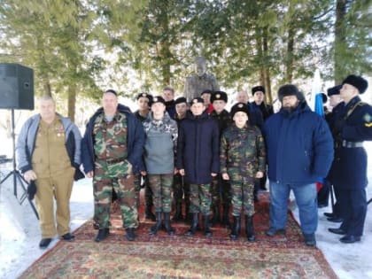 В поселке Пролетарский состоялся памятный митинг