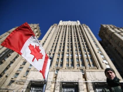 Власти Канады запретили импорт российской стали и алюминия