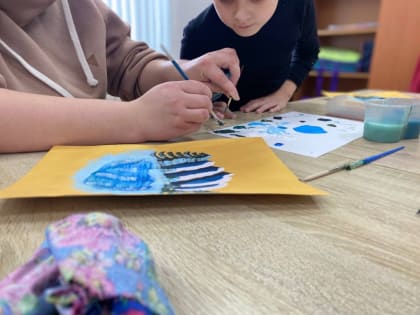 Тучковцы делали украшение для домашнего интерьера