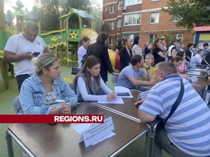 Встреча жителей Власихи: обсуждение строительства торгового объекта
