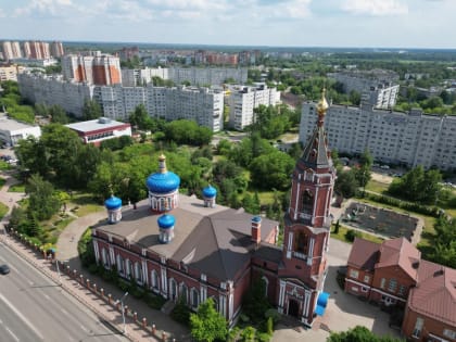 В сквере Серафима Саровского можно насладиться красотой природы