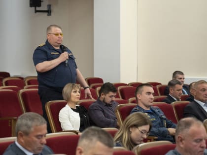 Алексей Спасский провел оперативное совещание с руководящими должностными лицами округа