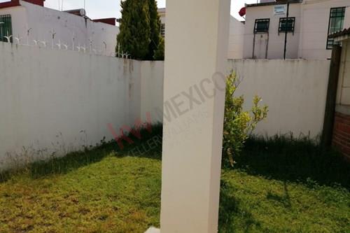 Imagen 10 de Venta de casa en el Fraccionamiento Urbano Bonanza, Metepec, Estado de México