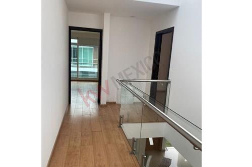 Imagen 15 de CASA EN RENTA EN EXCLUSIVO FRACCIONAMIENTO A UNA CUADRA DE TOWN SQUARE METEPEC,ESTADODE MEXICO