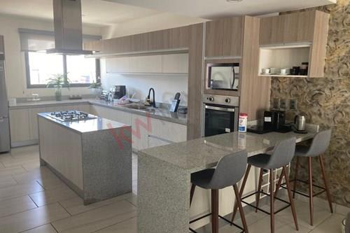 Imagen 8 de Venta de Casa Seminueva en Residencial Alboreto con una gran plusvalía