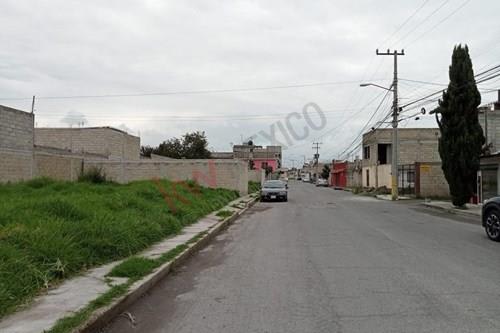 Imagen 11 de EXCELENTE TERRENO EN ESQUINA DOS FRENTES A 5 MINUTOS DE PASEO TOLLOCAN Y A UNOS PASOS DE LA ZONA IND